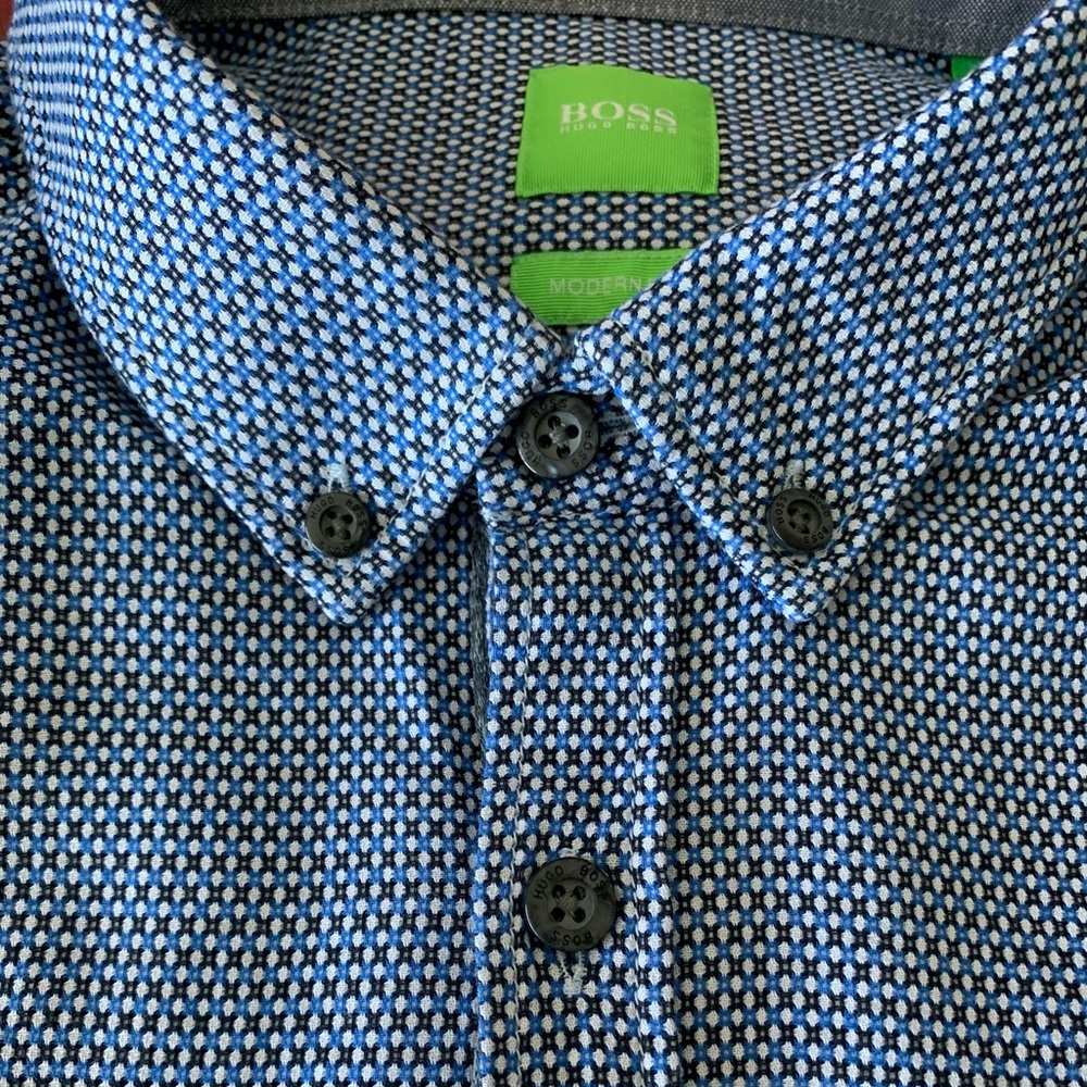 Hugo Boss Men’s Dress Shirt Size XL